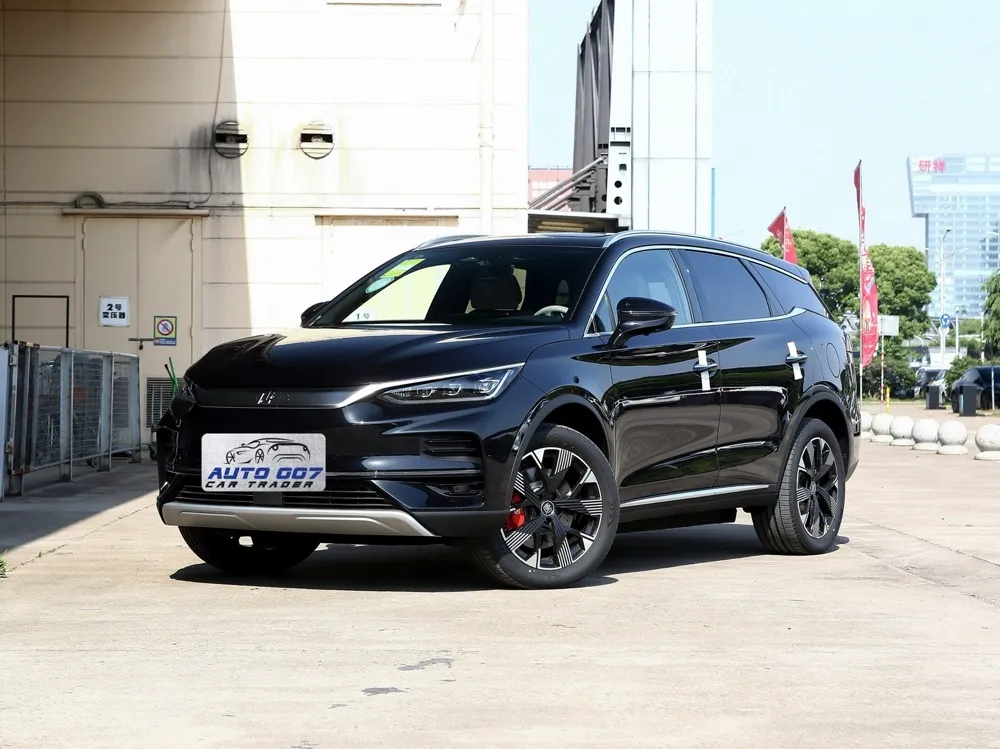 Car Trydan BYD Tang
